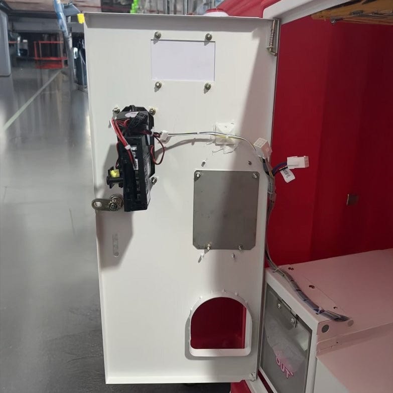 Alpaca Prize 22" Crane Machine Inside Panel Close Up Product Image